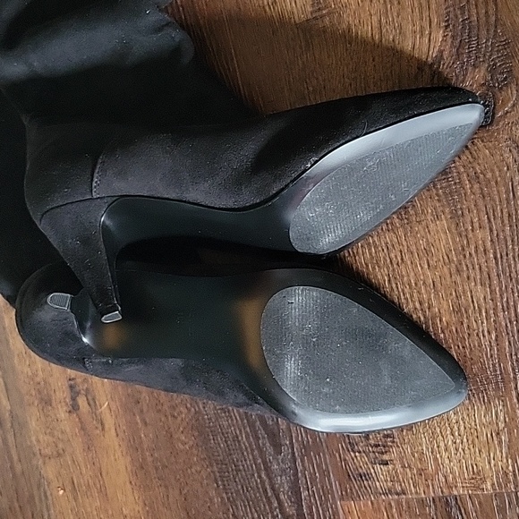 NIB NINE WEST Black Buyah Pointed Toe Kitten Heel Dress Heeled Boots, Wide 10 - Picture 8 of 8